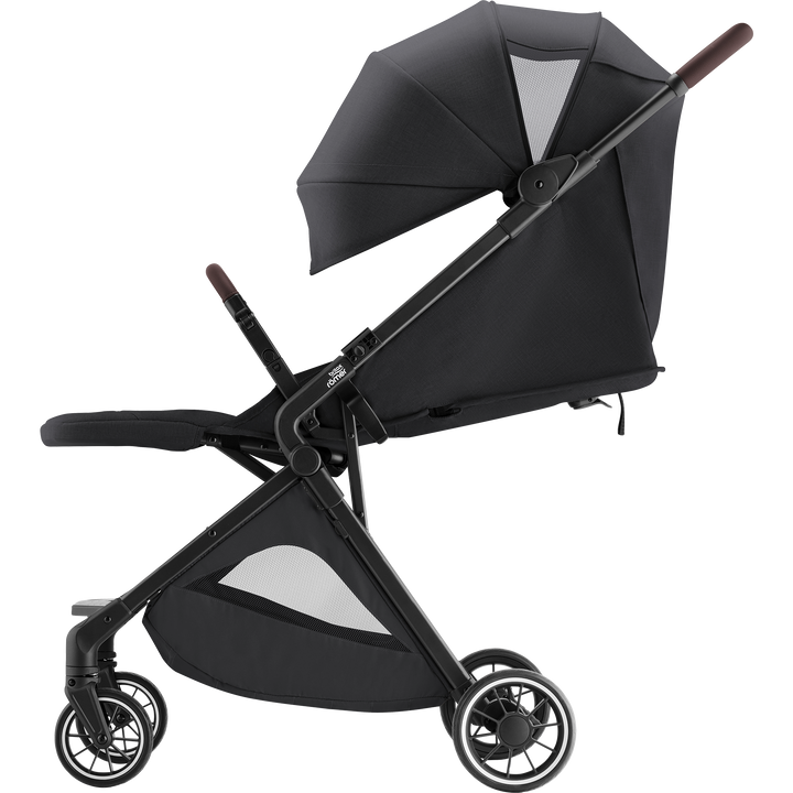 Britax Römer TIRA in its lie-flat position with extended canopy